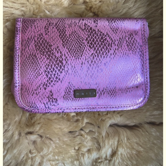 New 13 Piece Makeup and Skincare Travel Bundle with Bag - Picture 11 of 11